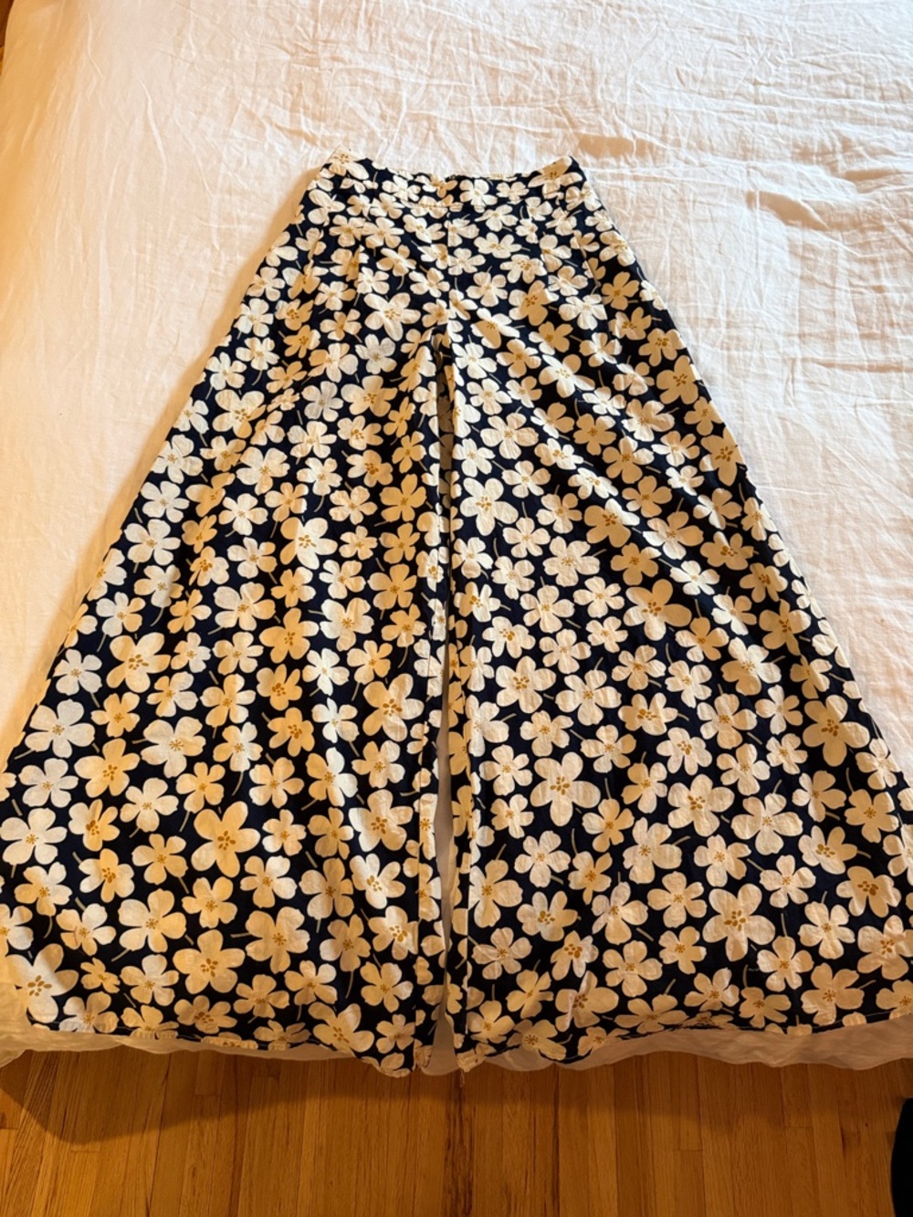 Black Wide Leg High Waist Floral Pants with Cream Blossoms Small